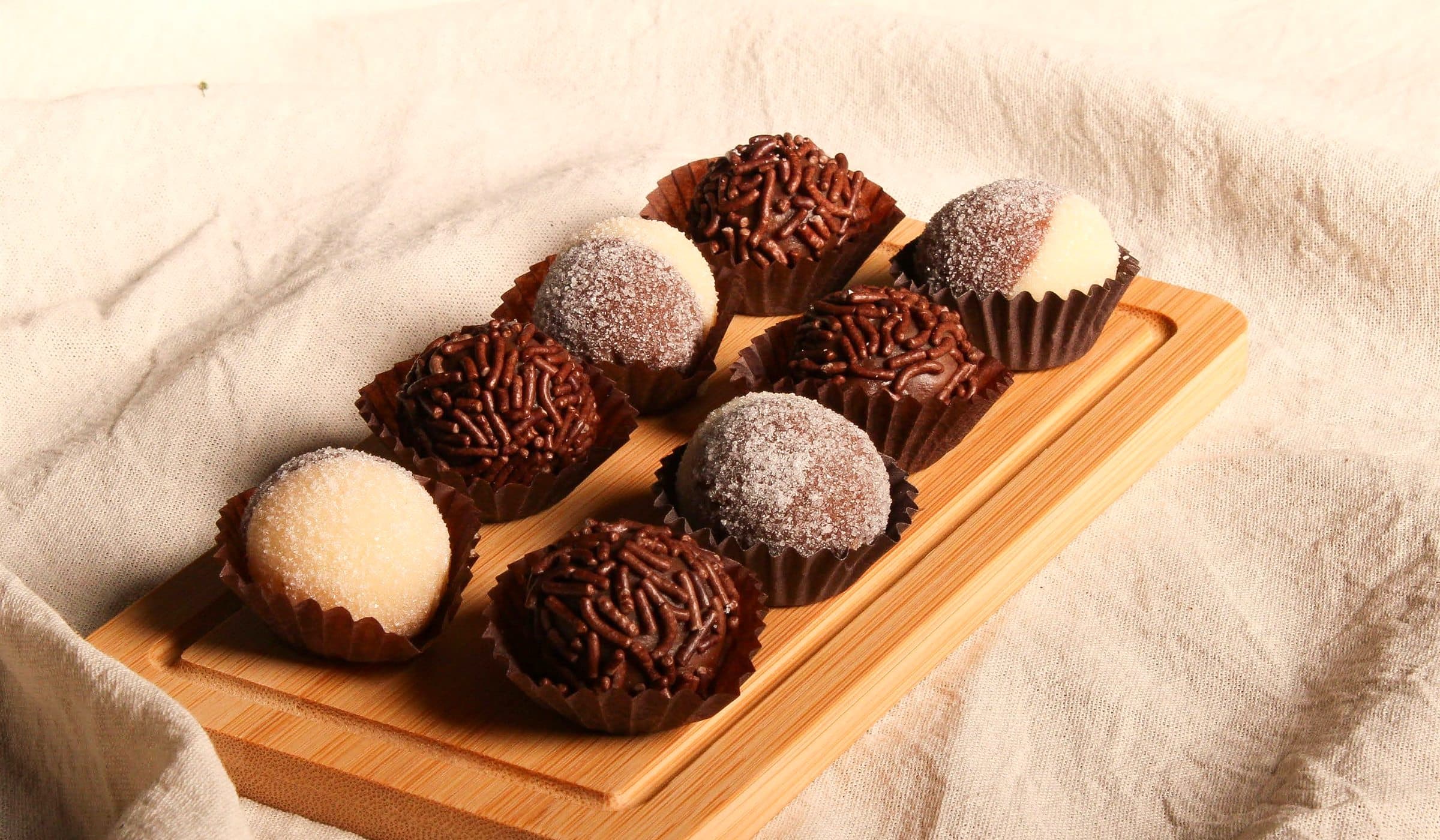 Brigadeiros artesanais do Mistura Doces